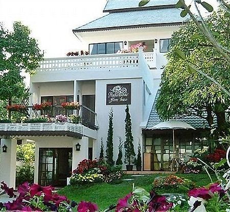 Отель Rachamankha Flora House Чиангмай Экстерьер фото