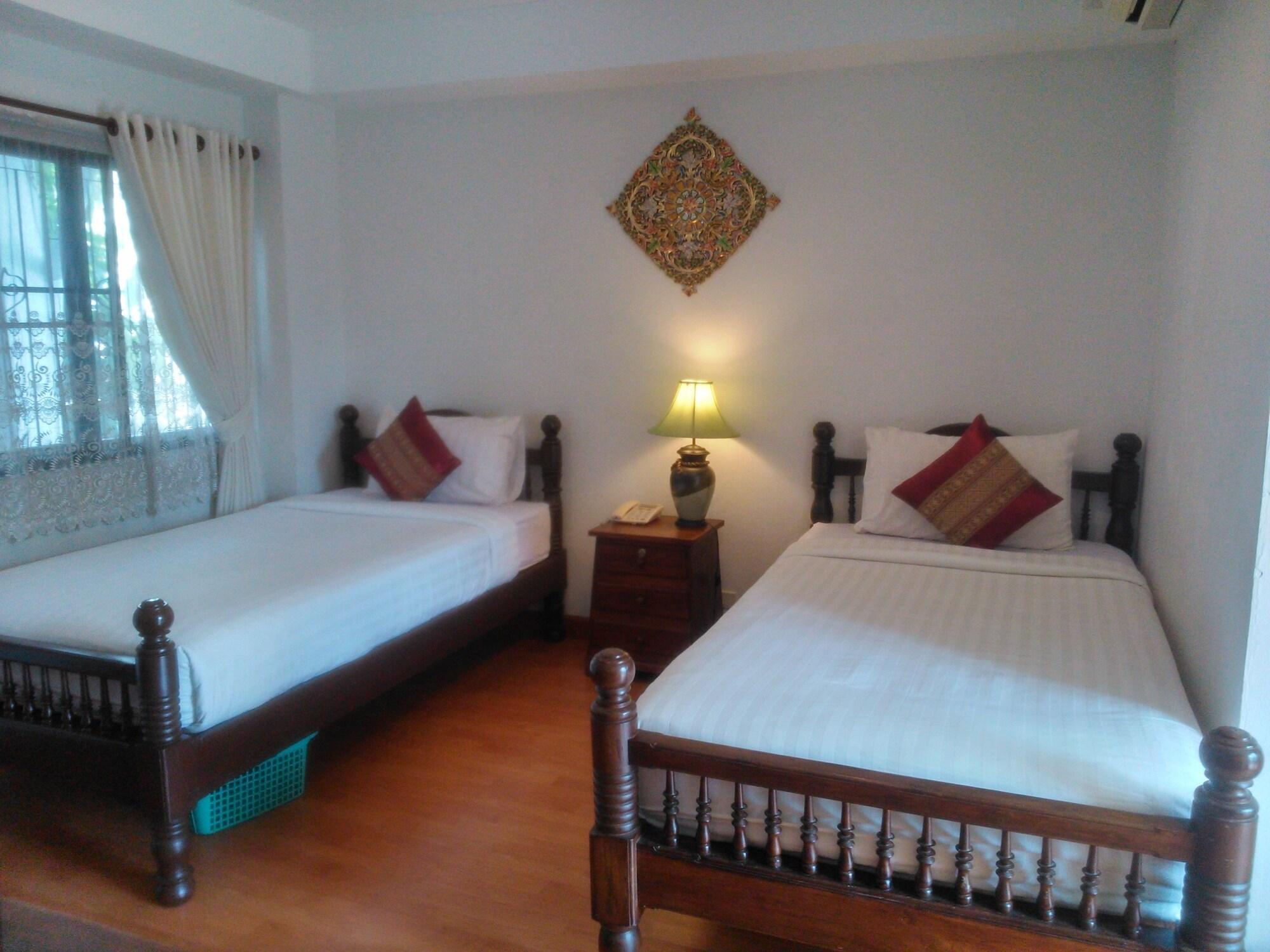 Отель Rachamankha Flora House Чиангмай Экстерьер фото